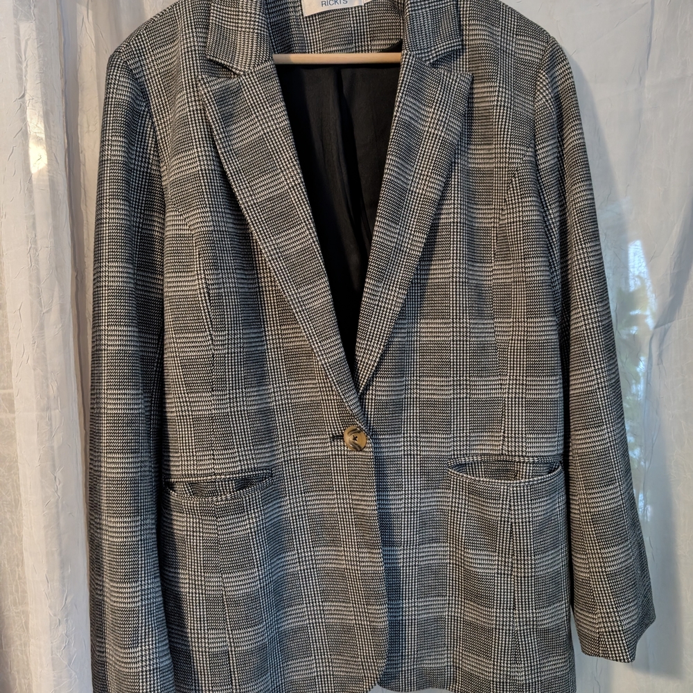 Ricki's Classic Gray Plaid Blazer